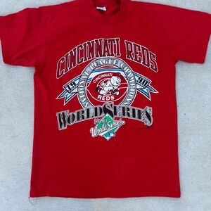 LOGO 7 Cincinnati Reds Red World Series Tee